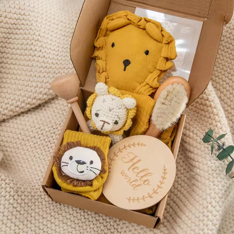 Customized Newborn Baby Wood Silicone Gift Box Crochet Rabbit Fox Elephant Baby Teething Rattle Toys