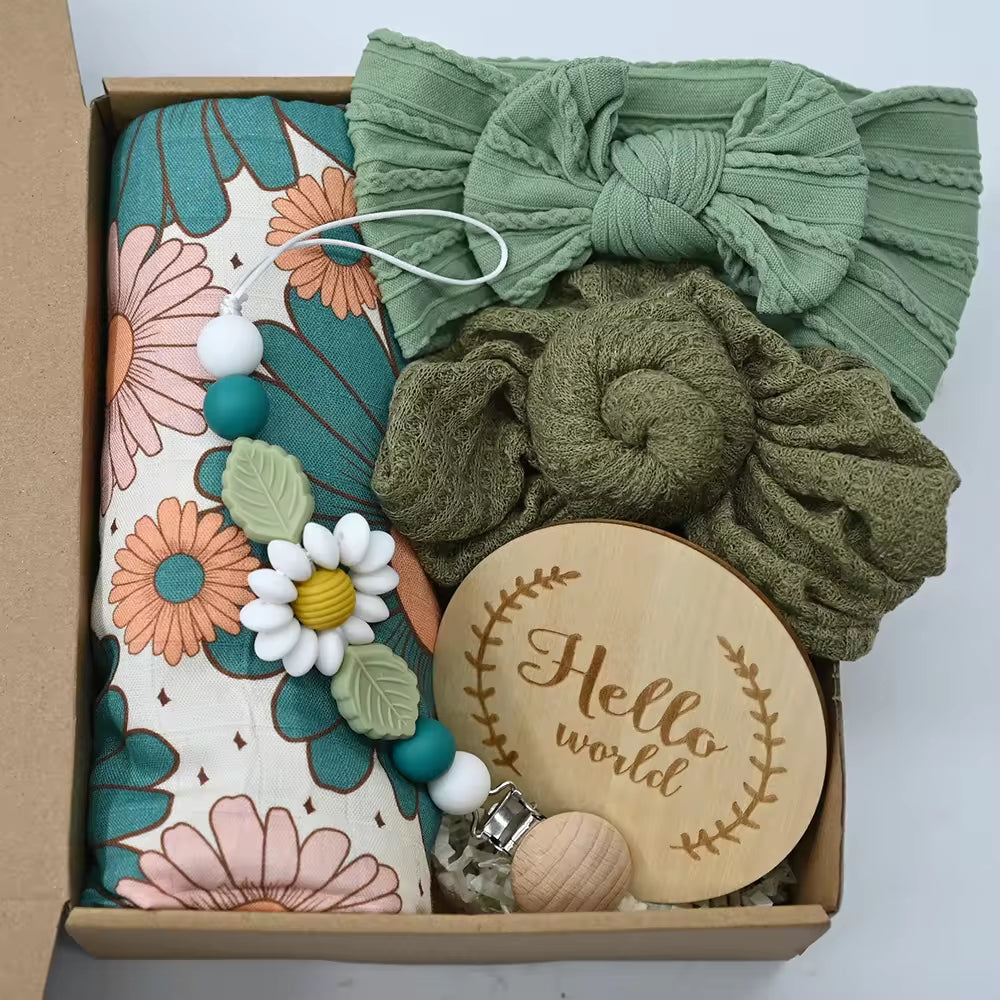 Hot Sale Newborn Shower Gift Box Organic Cotton Silicone Wood Baby Muslin Swaddle Blanket Wrap Set