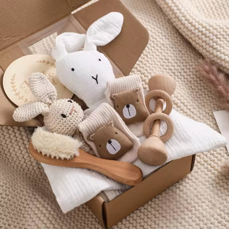 Customized Newborn Baby Wood Silicone Gift Box Crochet Rabbit Fox Elephant Baby Teething Rattle Toys