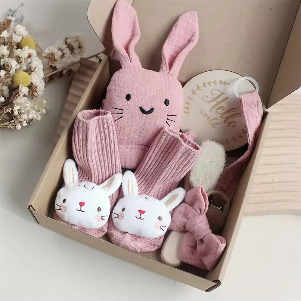 Hot Sale Muslin Baby Animal Head Stuffed Bunny Lion Comforter Toy Wooden Milestone Teether Baby Gift Set