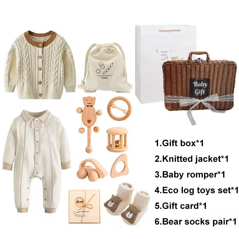 High-End Gift Box Knitted Newborn Baby Clothing Gift Set with Wooden Toy Set 0-18 Months