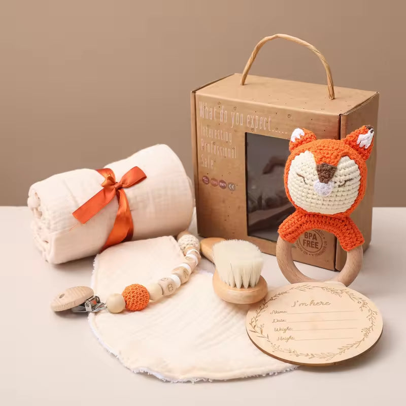 Customized Newborn Baby Wood Silicone Gift Box Crochet Rabbit Fox Elephant Baby Teething Rattle Toys